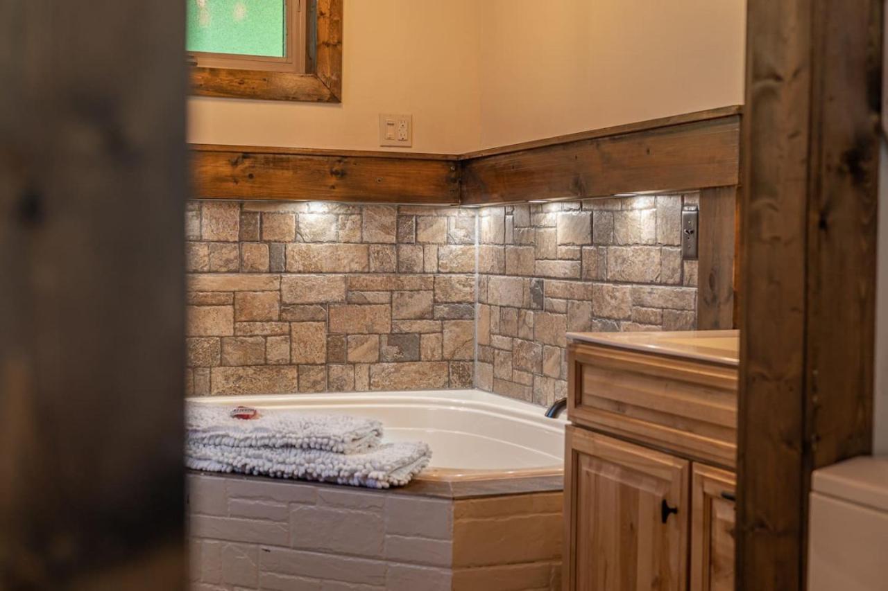 Canyon View Treehouse- Relaxing Getaway In Jasper With An Amazing View エクステリア 写真